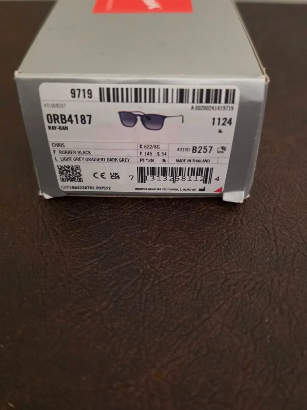 Ray Ban RB4187 Chris Sunglasses in Black/Gray stylish and high-quality designer